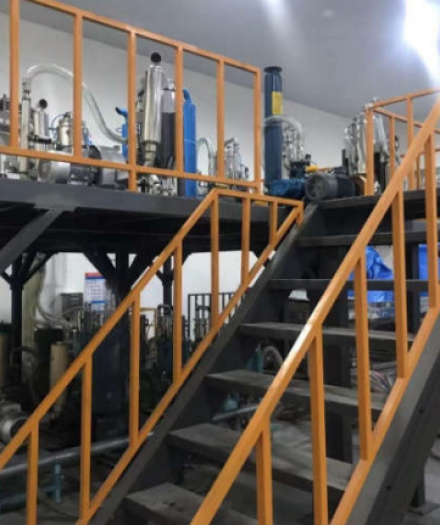 淋膜機供料
